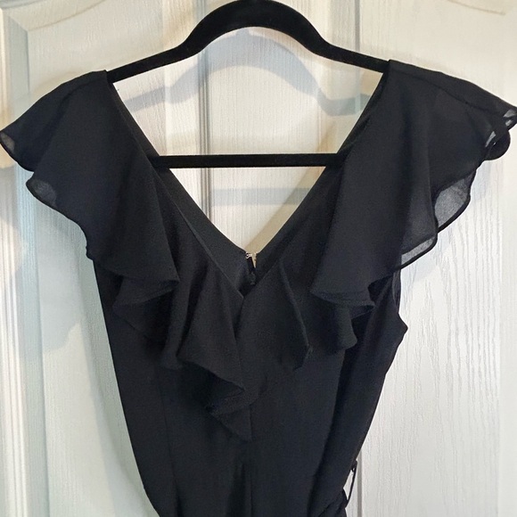 🖤”Mi Ami” Elegant Black Ruffle “Chiffon” Belted Jumpsuit and Zip Back Size XS 🖤 - Picture 3 of 13